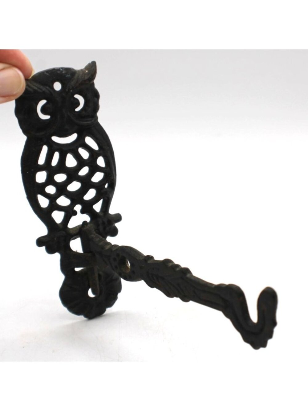 Cast Iron Owl Wall Hook Rotates Rustic Decorative Hanging Keys Coat Accessories
